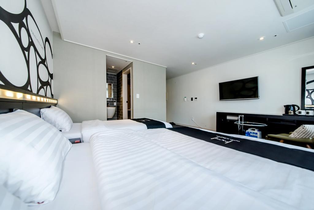 Publico Hotel Seogwipo Dış mekan fotoğraf