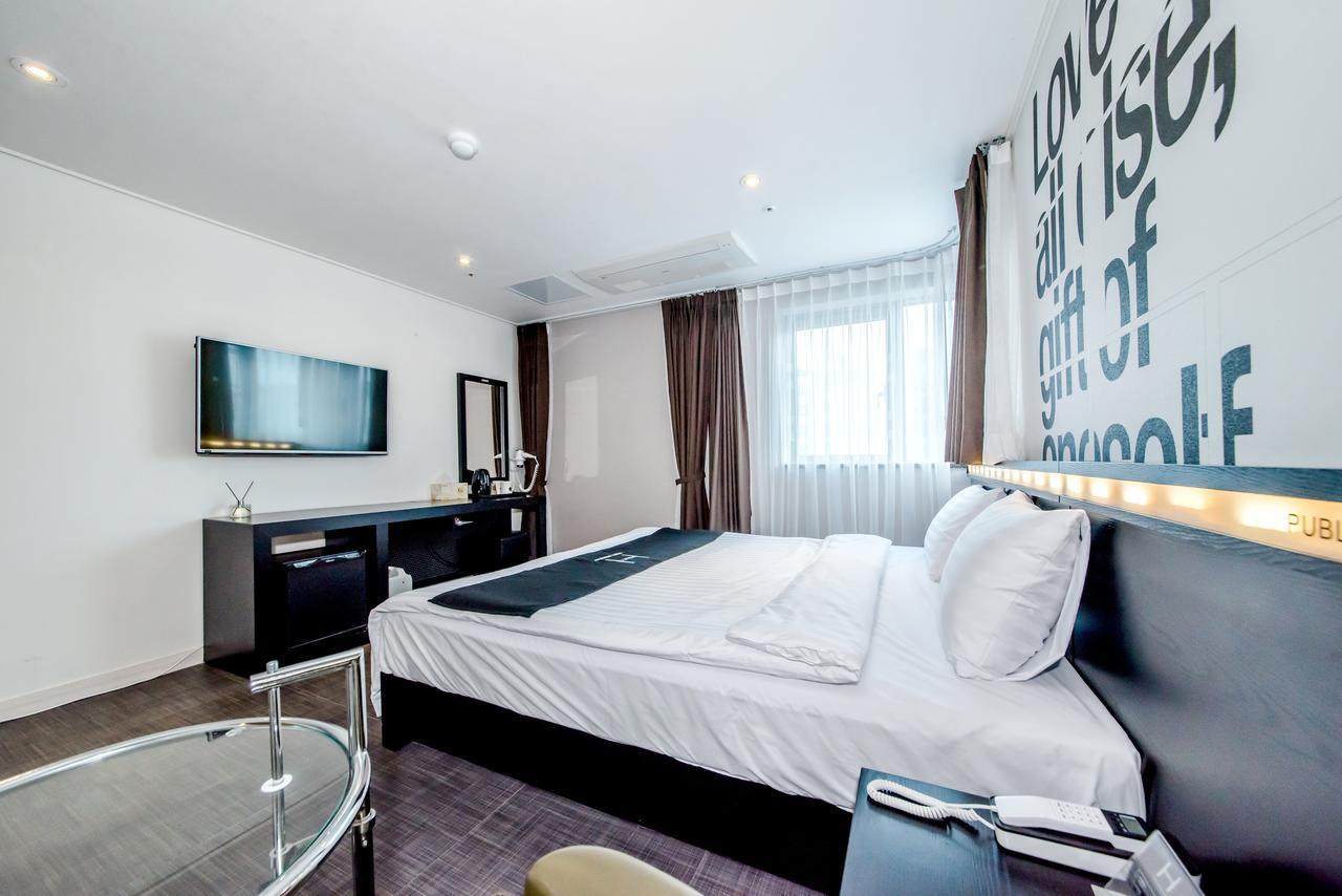 Publico Hotel Seogwipo Dış mekan fotoğraf
